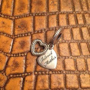 Pandora ALE charm “Beloved Mother”